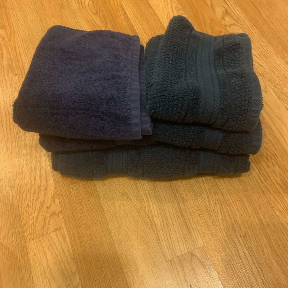 Dark Blue Towel Set